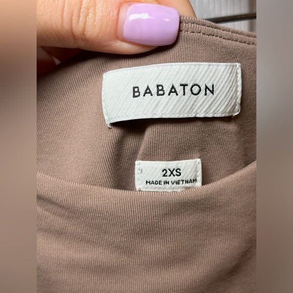 Aritzia Babaton - Taupe Long Sleeve Bodysuit Neutral Skinny FitTop LayeringPiece - Picture 6 of 6